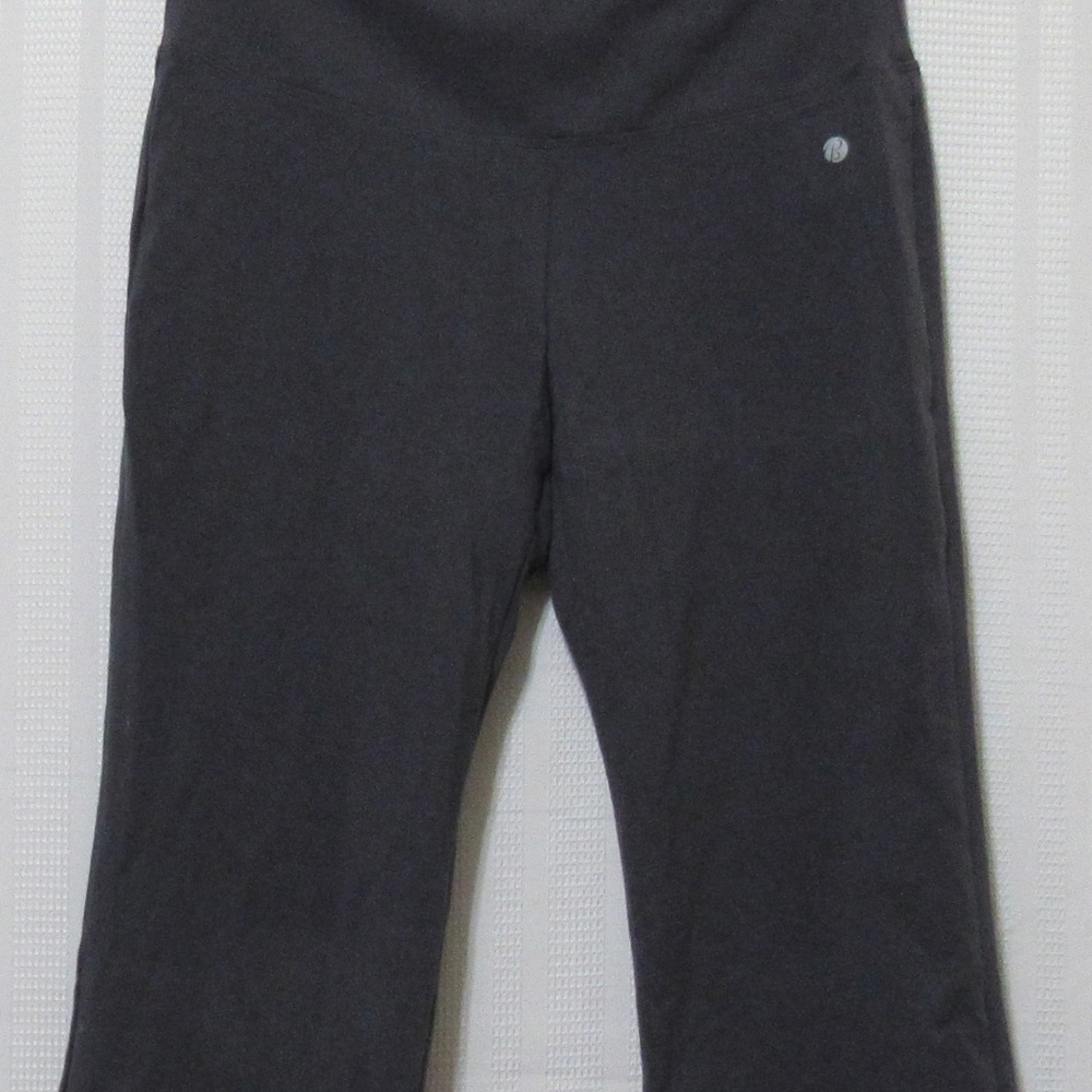 Bally Womens Workout  Capri Size Large